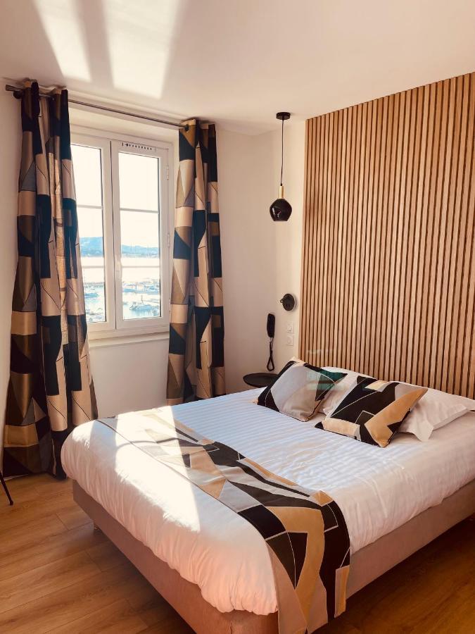 Restaurant De La Tour Hotel
