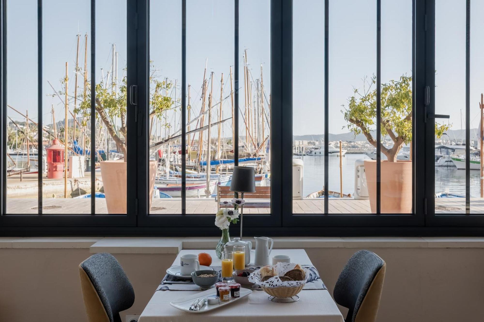 Hotel Restaurant De La Tour Sanary-sur-Mer