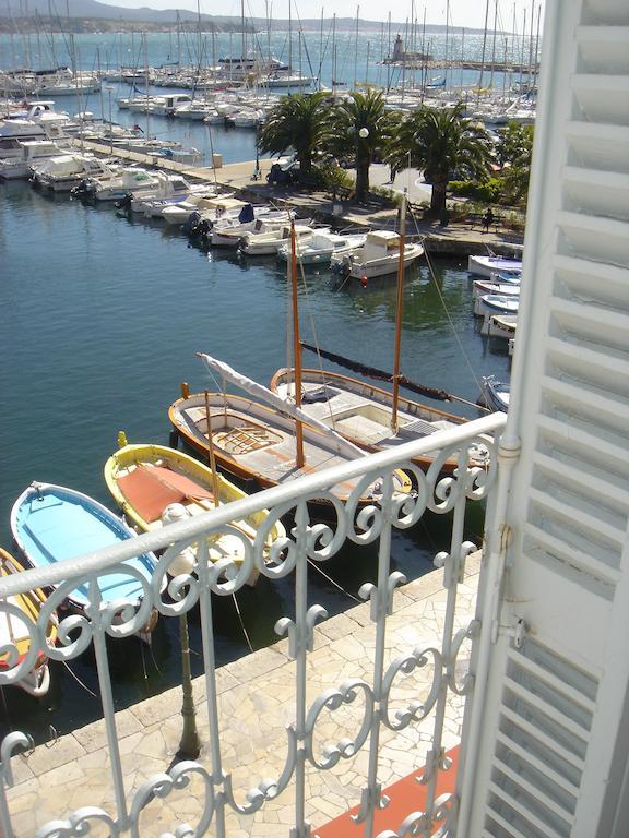Restaurant De La Tour