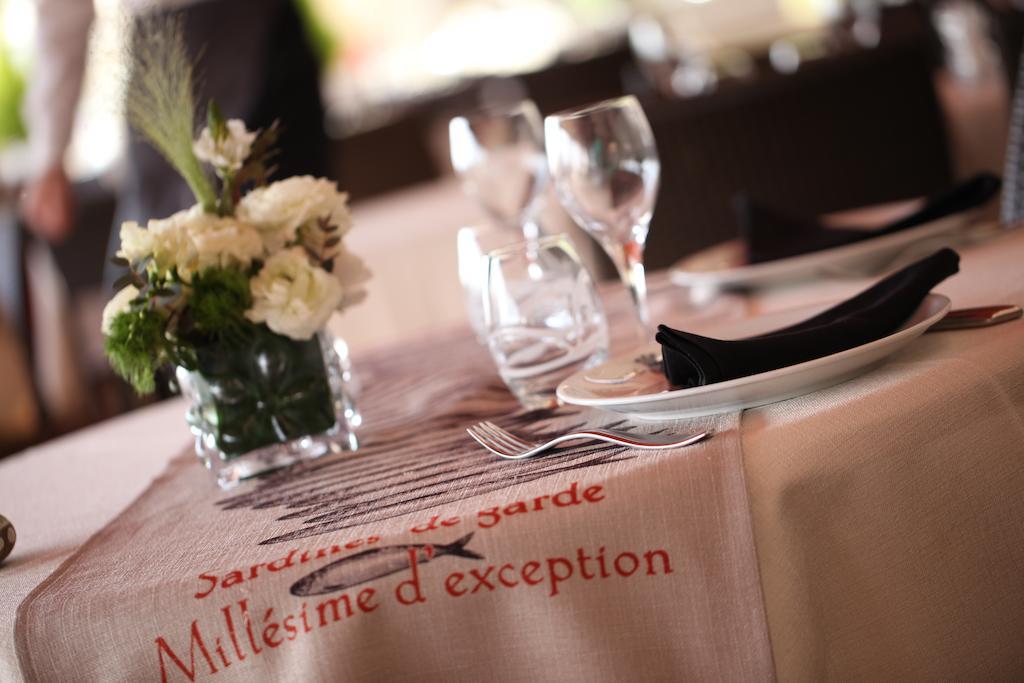 Hotel Restaurant De La Tour 2*