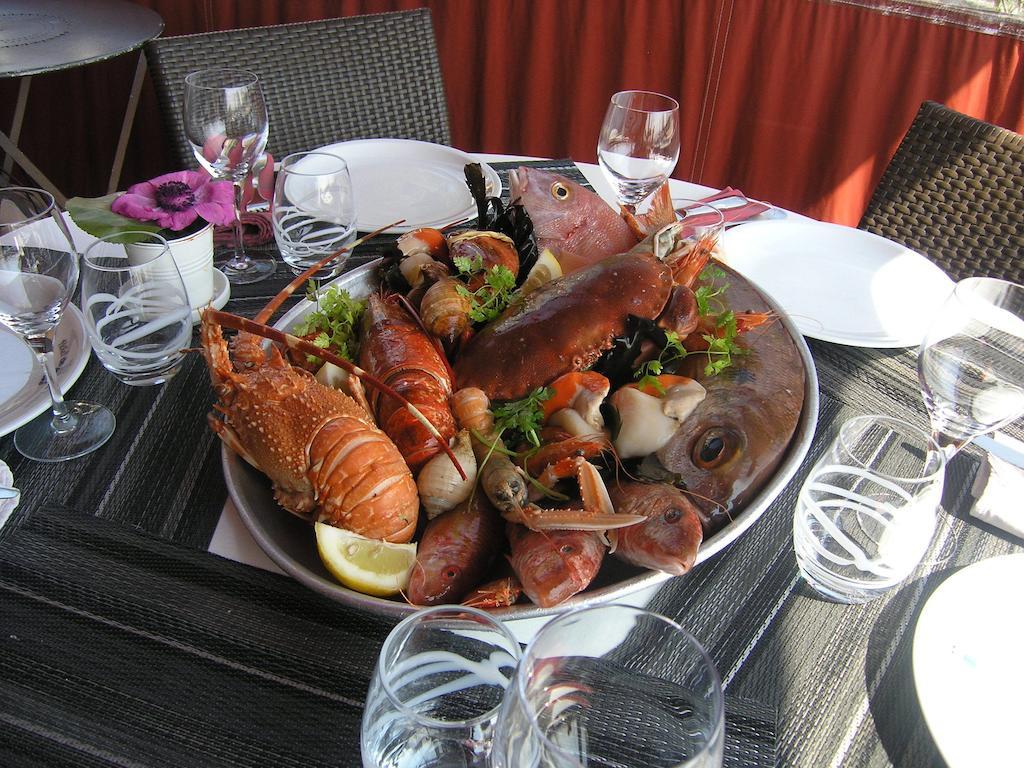 Restaurant De La Tour
